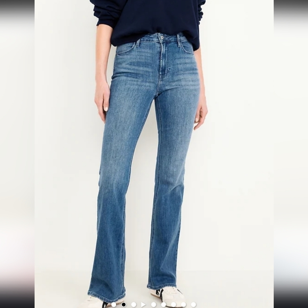 Old Navy High Rise Wow Flare Short Jeans Pants